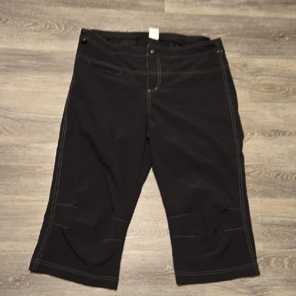 Canari Black Capri Length Cycling Pants Sz XL